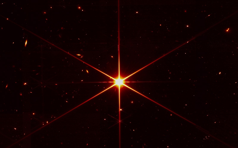 An image of a star taken by the James Webb Space Telescope during its mirror alignment