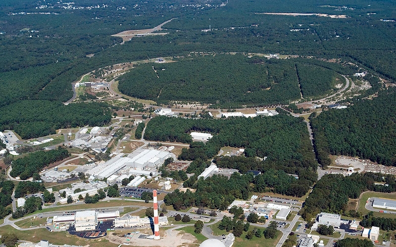 Brookhaven National Lab’s Electron-Ion Collider will be built on top of the existing Relativistic Heavy Ion Collider, shown here.