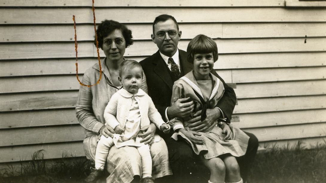 Homer Dodge is pictured with his wife and two children.