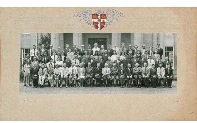 Large group portrait of the University of Cambridge Institute of Theoretical Astronomy 1974 Conference 'Supernovae,' which Margaret Burbidge attended. 